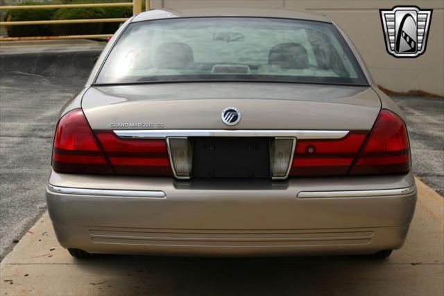 used 2004 Mercury Grand Marquis car, priced at $13,500