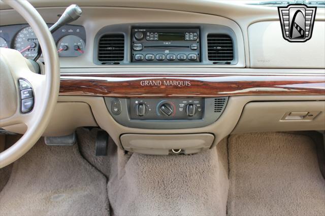 used 2004 Mercury Grand Marquis car, priced at $13,500