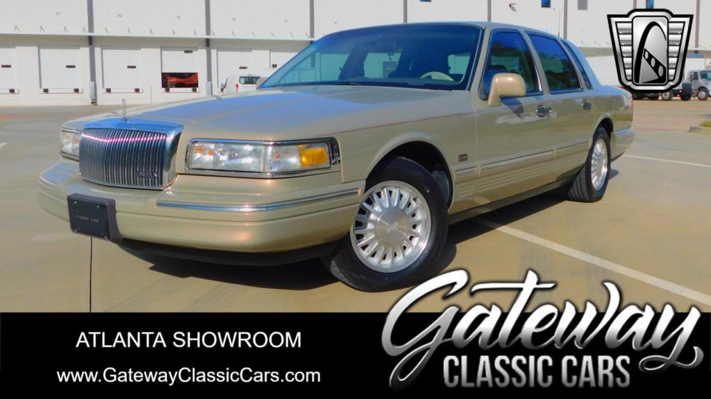 used 1996 Lincoln Town Car car, priced at $12,500