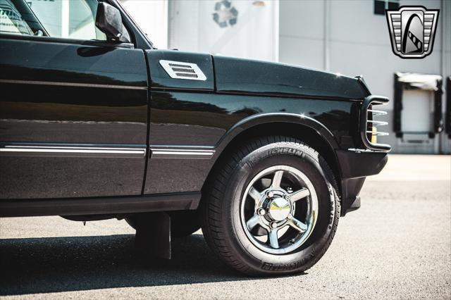 used 1993 Land Rover Range Rover car, priced at $37,000