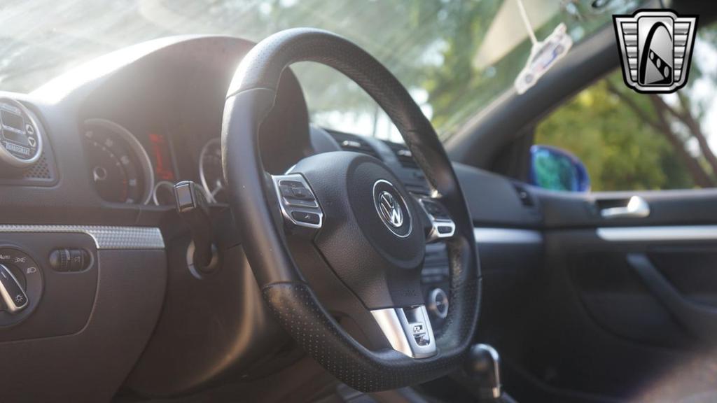 used 2008 Volkswagen R32 car, priced at $32,000