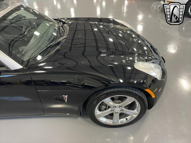 used 2007 Pontiac Solstice car, priced at $17,500