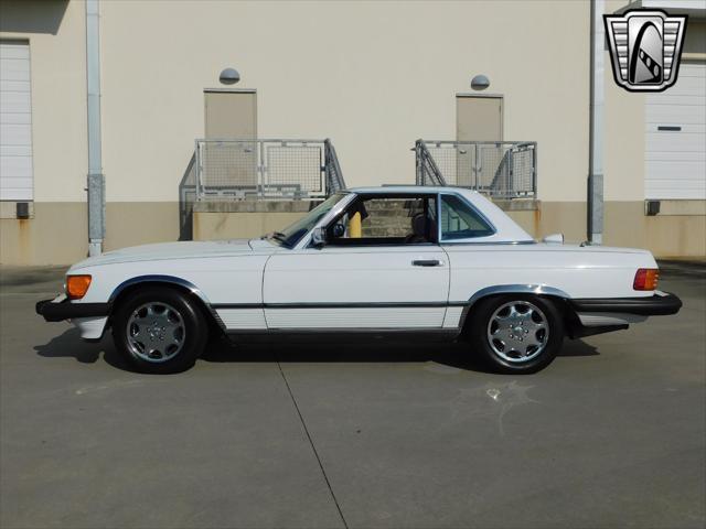 used 1986 Mercedes-Benz 560SL car, priced at $17,000