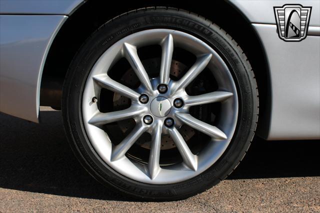 used 2002 Aston Martin DB7 Vantage car, priced at $31,000