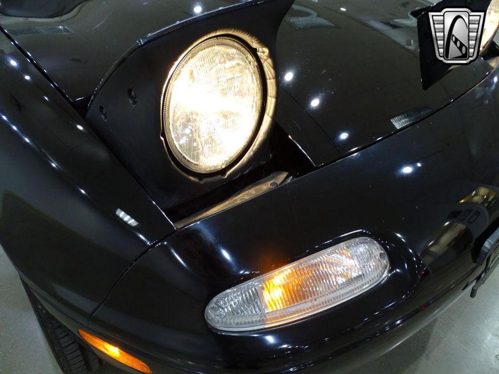 used 1992 Mazda MX-5 Miata car, priced at $20,000