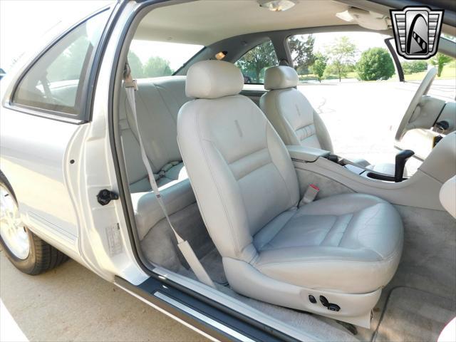 used 1995 Lincoln Mark VIII car, priced at $12,500