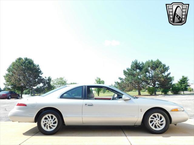 used 1995 Lincoln Mark VIII car, priced at $12,500