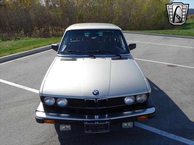 used 1988 BMW 528 car, priced at $19,500