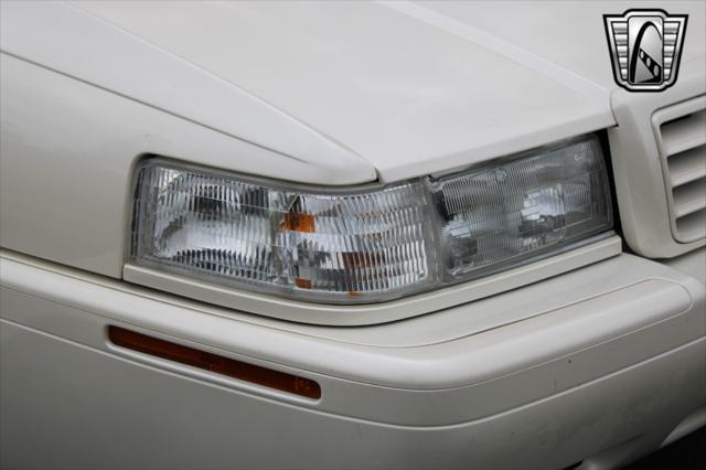 used 2002 Cadillac Eldorado car, priced at $11,500