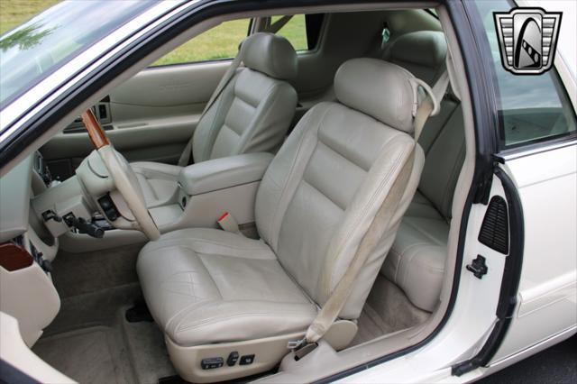 used 2002 Cadillac Eldorado car, priced at $11,500