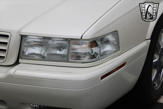 used 2002 Cadillac Eldorado car, priced at $11,500