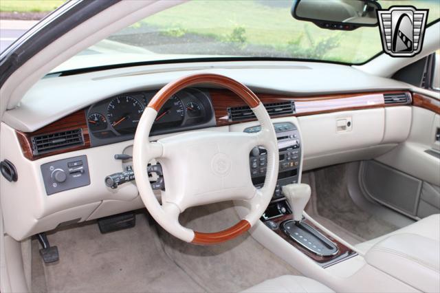 used 2002 Cadillac Eldorado car, priced at $11,500