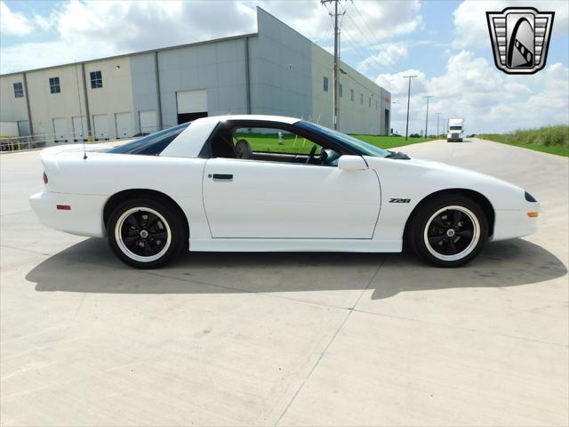 used 1995 Chevrolet Camaro car, priced at $17,500