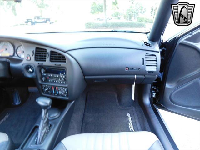 used 2002 Chevrolet Monte Carlo car, priced at $30,000