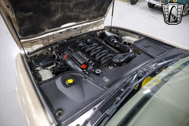 used 2001 Jaguar XJ8 car, priced at $14,500