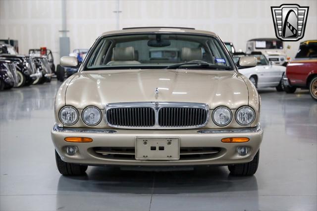used 2001 Jaguar XJ8 car, priced at $14,500