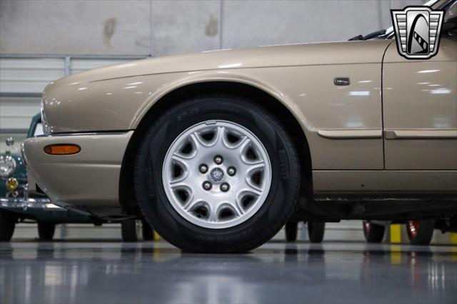 used 2001 Jaguar XJ8 car, priced at $14,500