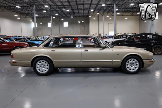 used 2001 Jaguar XJ8 car, priced at $14,500