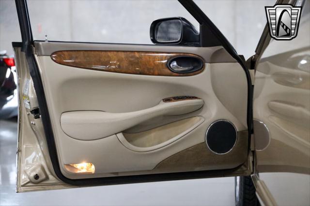 used 2001 Jaguar XJ8 car, priced at $14,500