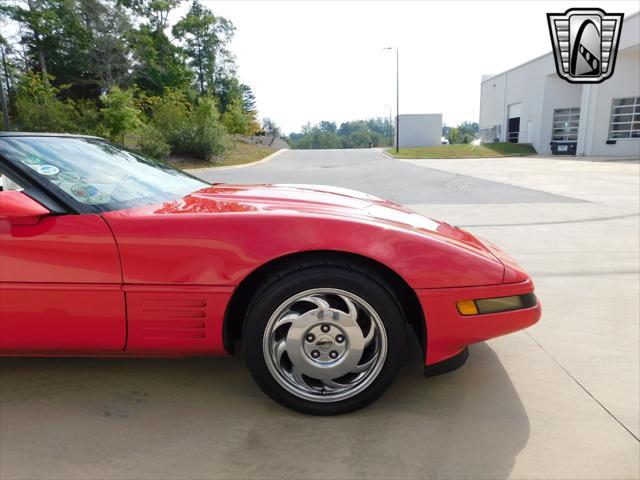 used 1992 Chevrolet Corvette car, priced at $15,500