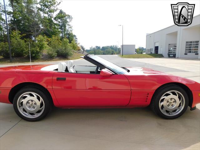 used 1992 Chevrolet Corvette car, priced at $15,500