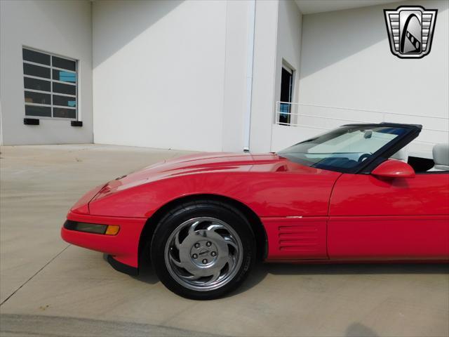 used 1992 Chevrolet Corvette car, priced at $15,500