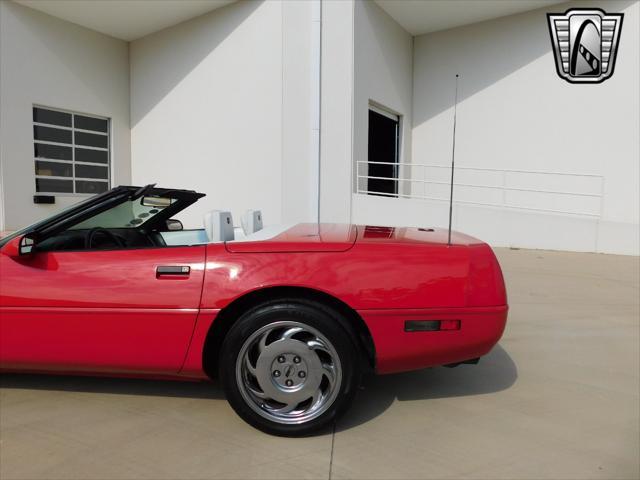 used 1992 Chevrolet Corvette car, priced at $15,500