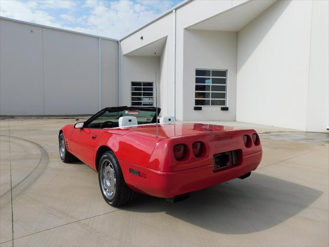 used 1992 Chevrolet Corvette car, priced at $15,500