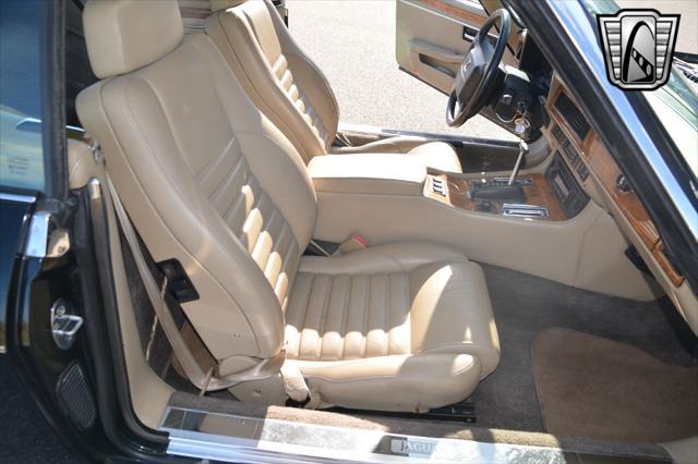 used 1992 Jaguar XJS car, priced at $8,000