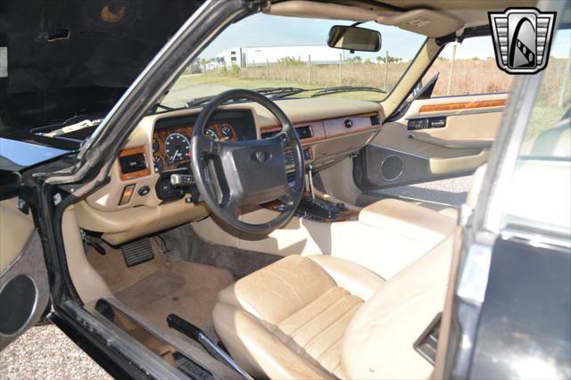 used 1992 Jaguar XJS car, priced at $8,000