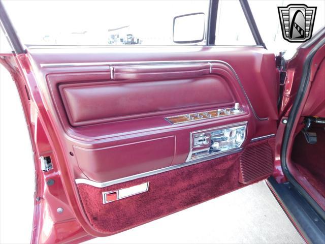 used 1989 Lincoln Town Car car, priced at $14,000