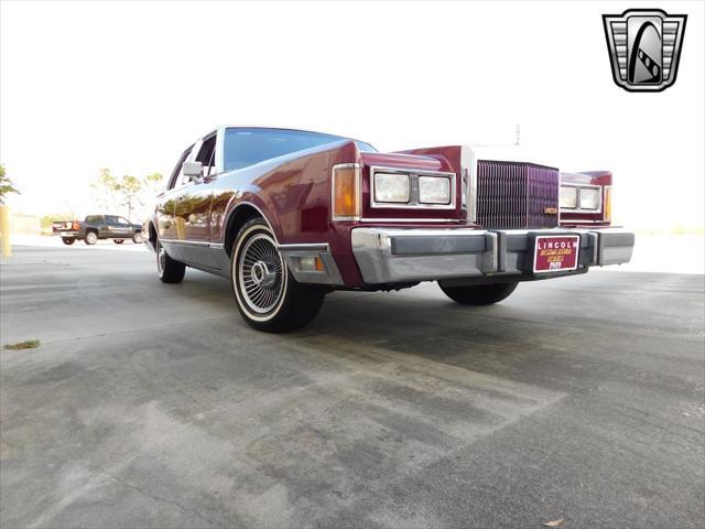 used 1989 Lincoln Town Car car, priced at $14,000