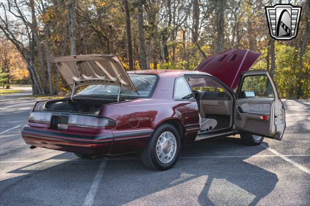 used 1988 Ford Thunderbird car, priced at $14,500