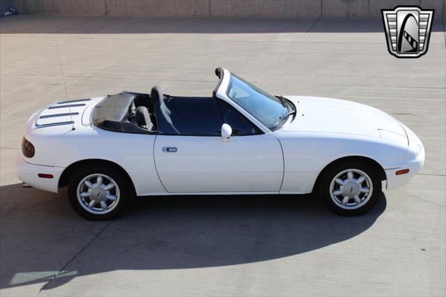 used 1990 Mazda MX-5 Miata car, priced at $10,000