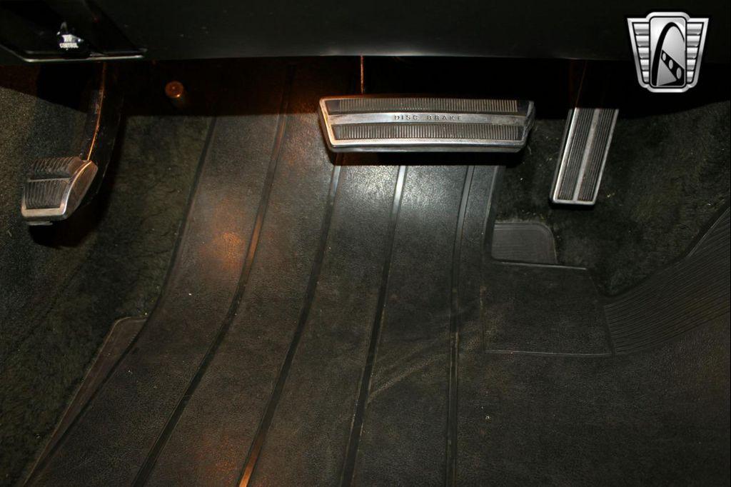 used 1969 Lincoln Mark III car, priced at $32,000