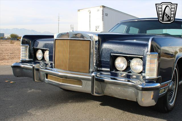 used 1979 Lincoln Continental car, priced at $9,000