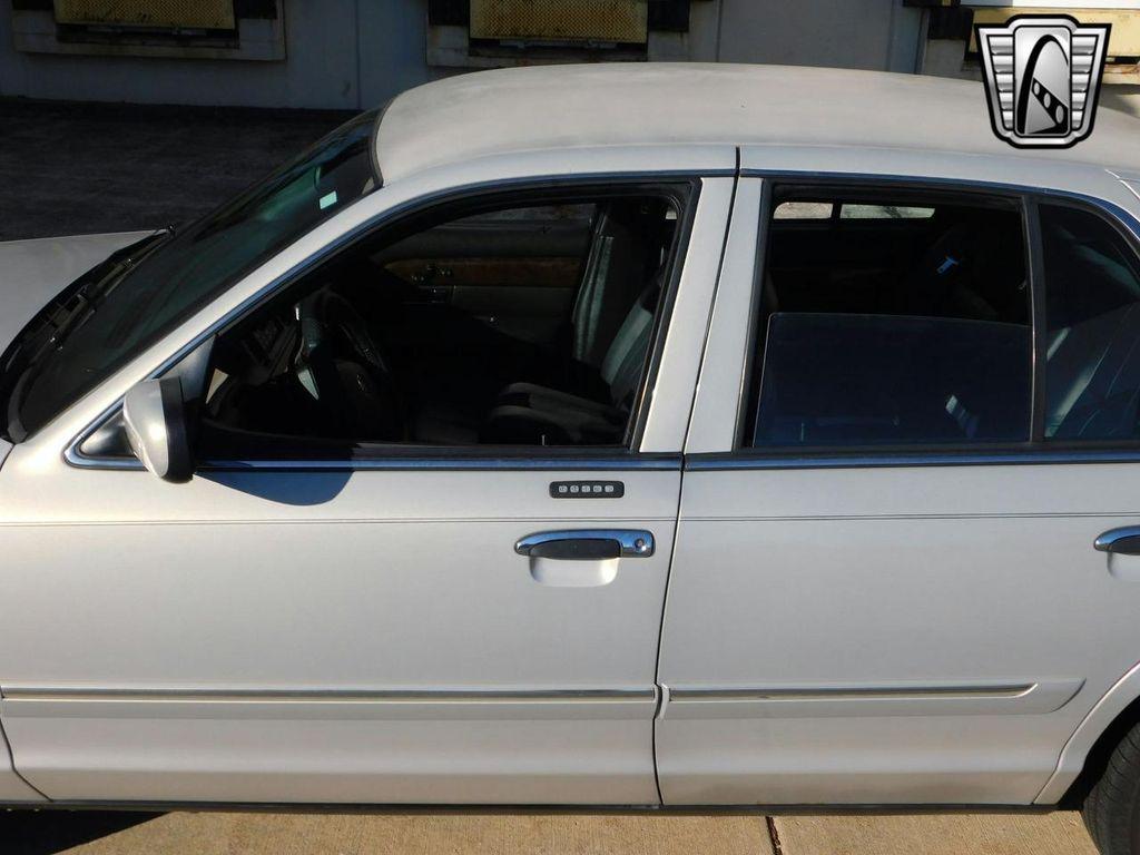 used 2008 Mercury Grand Marquis car, priced at $11,500