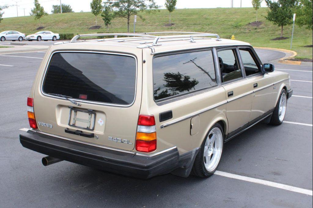 used 1989 Volvo 240 car, priced at $10,000