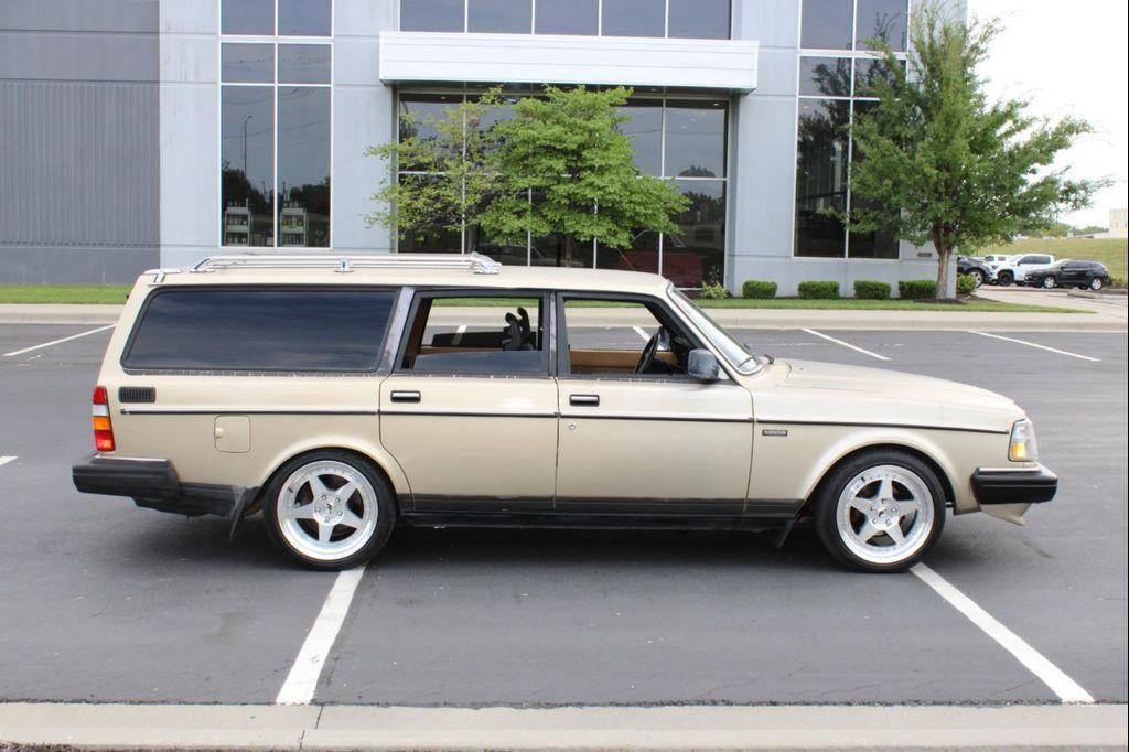 used 1989 Volvo 240 car, priced at $10,000