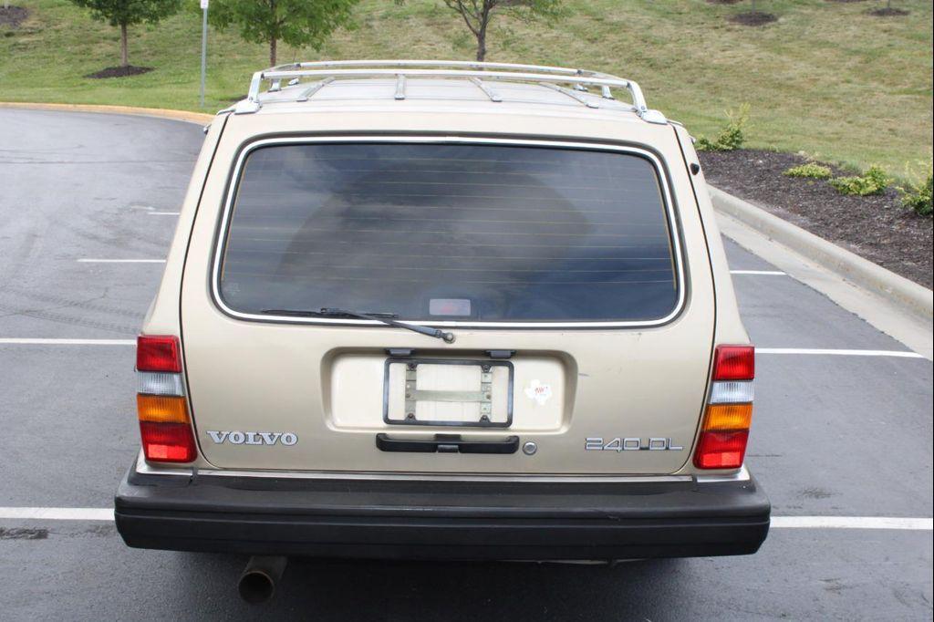 used 1989 Volvo 240 car, priced at $10,000