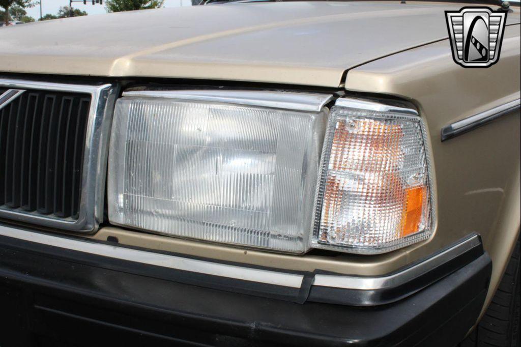 used 1989 Volvo 240 car, priced at $10,000
