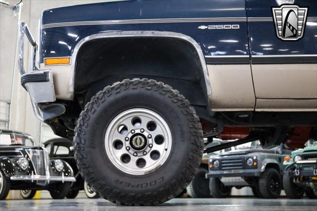 used 1985 Chevrolet Suburban car, priced at $24,000