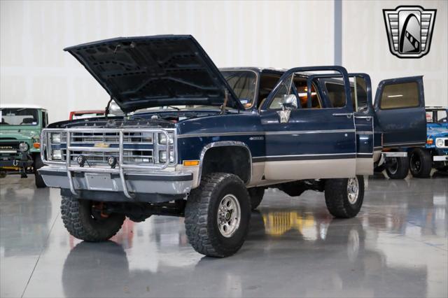 used 1985 Chevrolet Suburban car, priced at $24,000