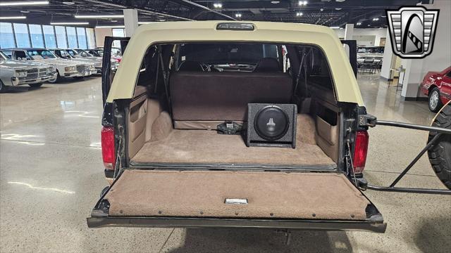 used 1994 Ford Bronco car, priced at $25,000