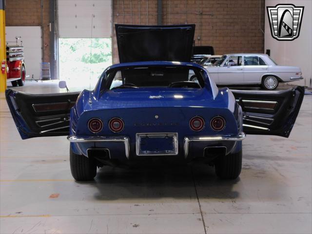 used 1972 Chevrolet Corvette car, priced at $25,000