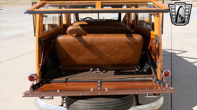 used 1946 Ford Deluxe car, priced at $53,000