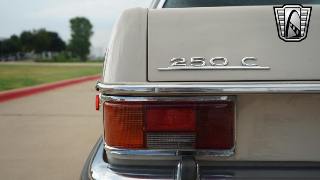 used 1971 Mercedes-Benz 250C car, priced at $14,500