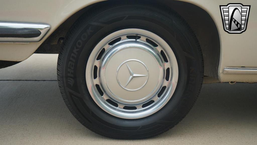 used 1971 Mercedes-Benz 250C car, priced at $14,500