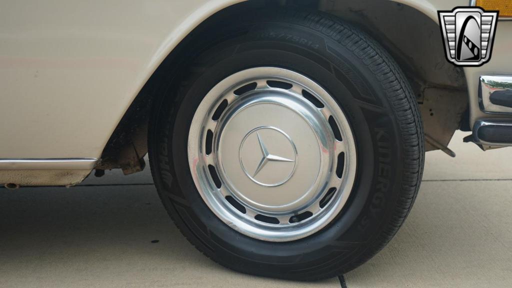 used 1971 Mercedes-Benz 250C car, priced at $14,500