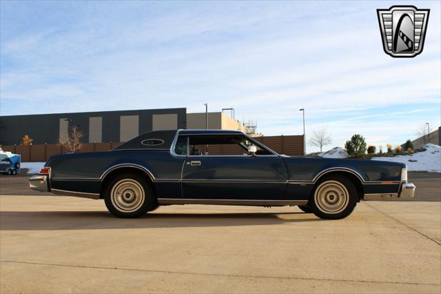 used 1976 Lincoln Continental car, priced at $12,500